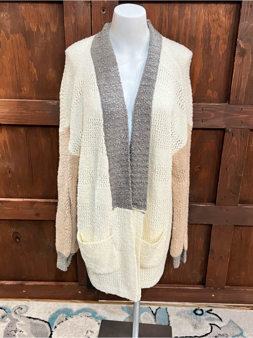 gimmicks by BKE Cream, Taupe & Beige Open-Front Colorblock Cardigan